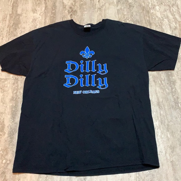 Fruit of the Loom Other - 5.00 last call Dilly Dilly New Orleans 2XL T-shirt